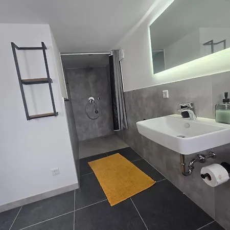 Retreat Whirlpool & Terrace